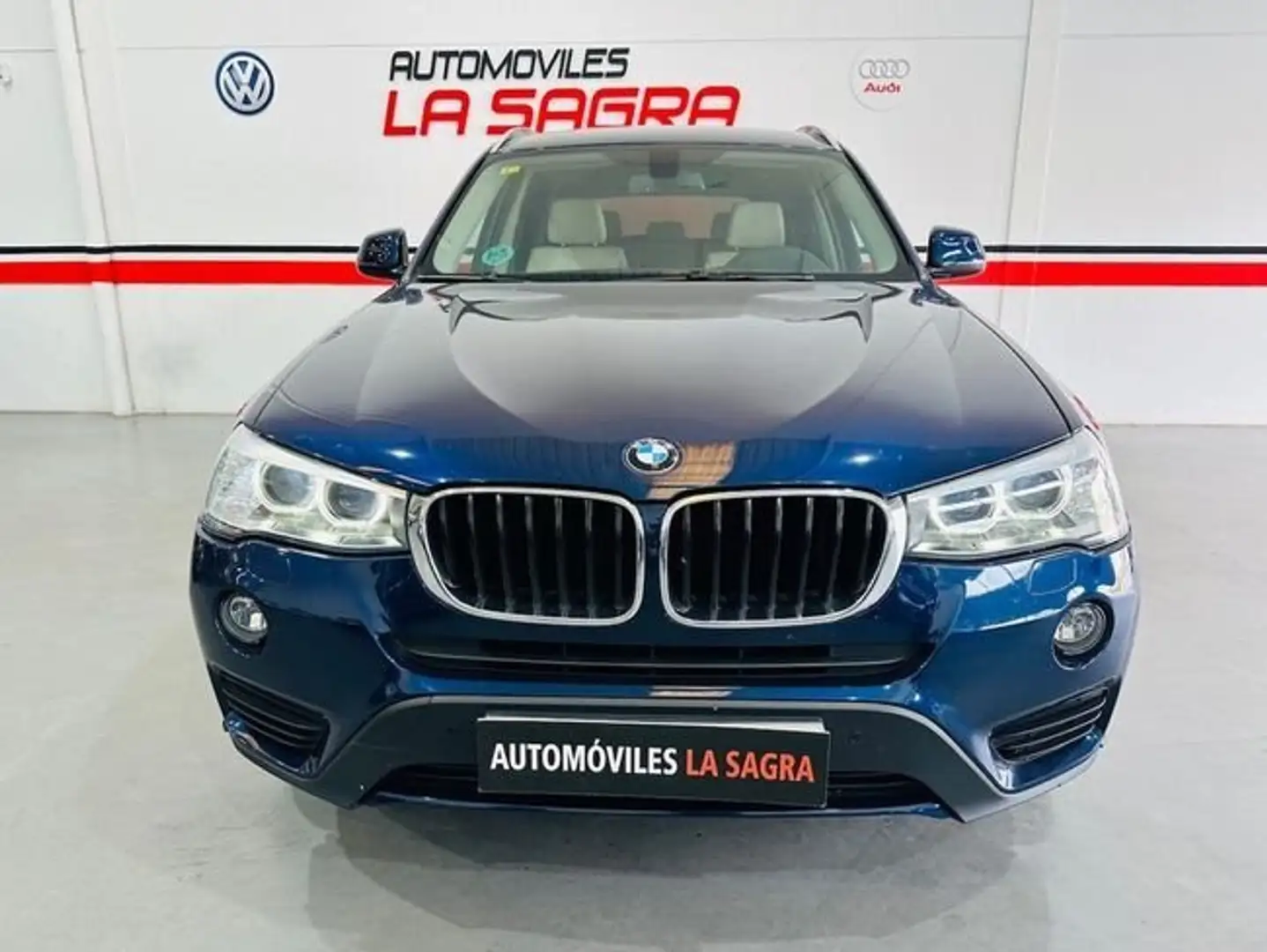 BMW X3 xDrive 20dA Bleu - 2