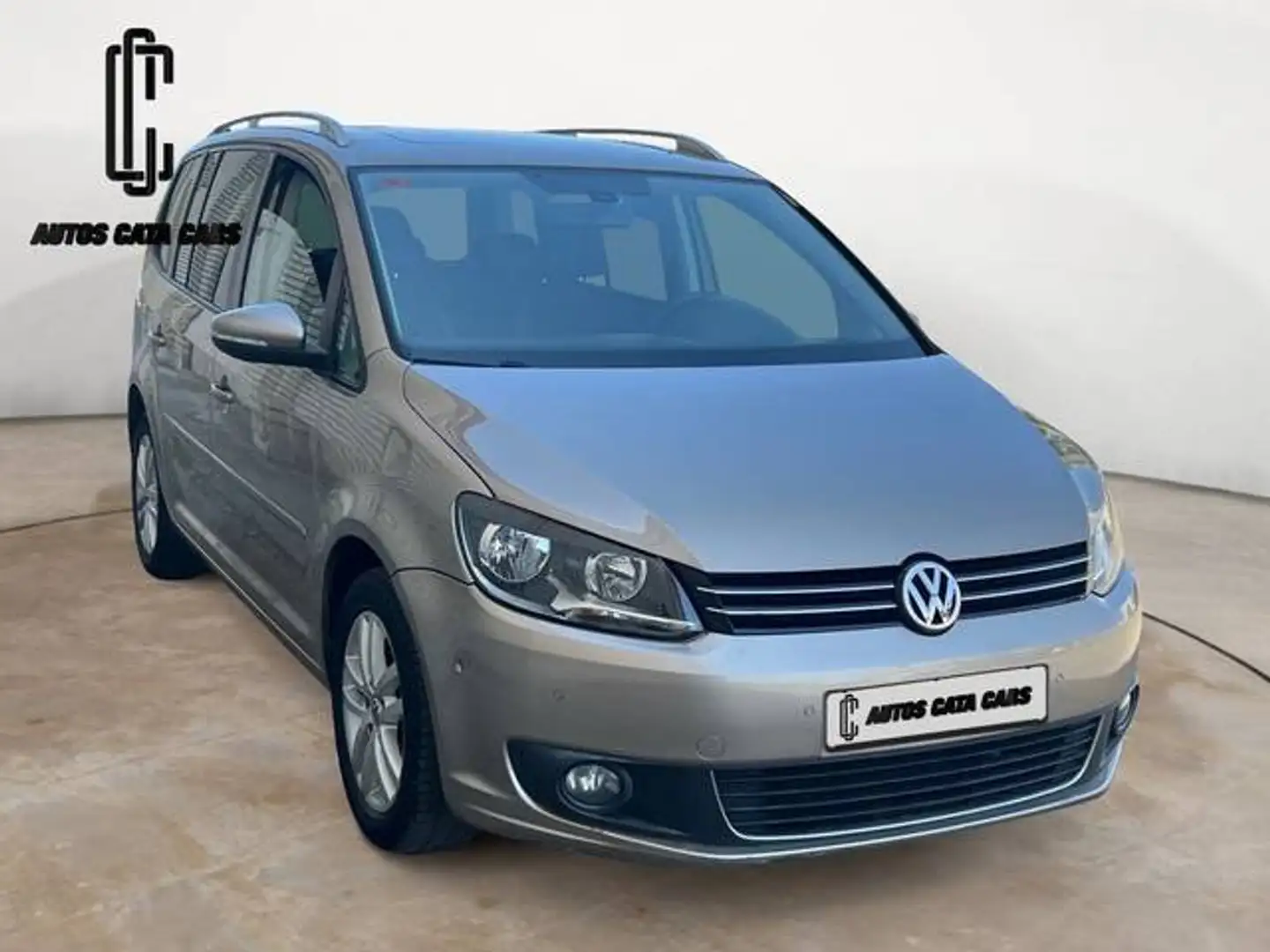 Volkswagen Touran 1.6TDI Advance 105 - 1