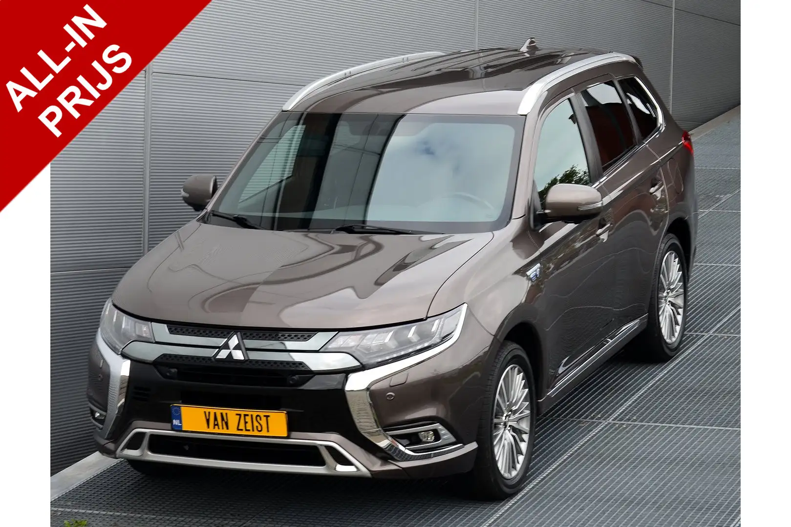 Mitsubishi Outlander PHEV 2.4 INSTYLE 4WD | PLUG IN HYBRIDE | LEDER | T Bruin - 1
