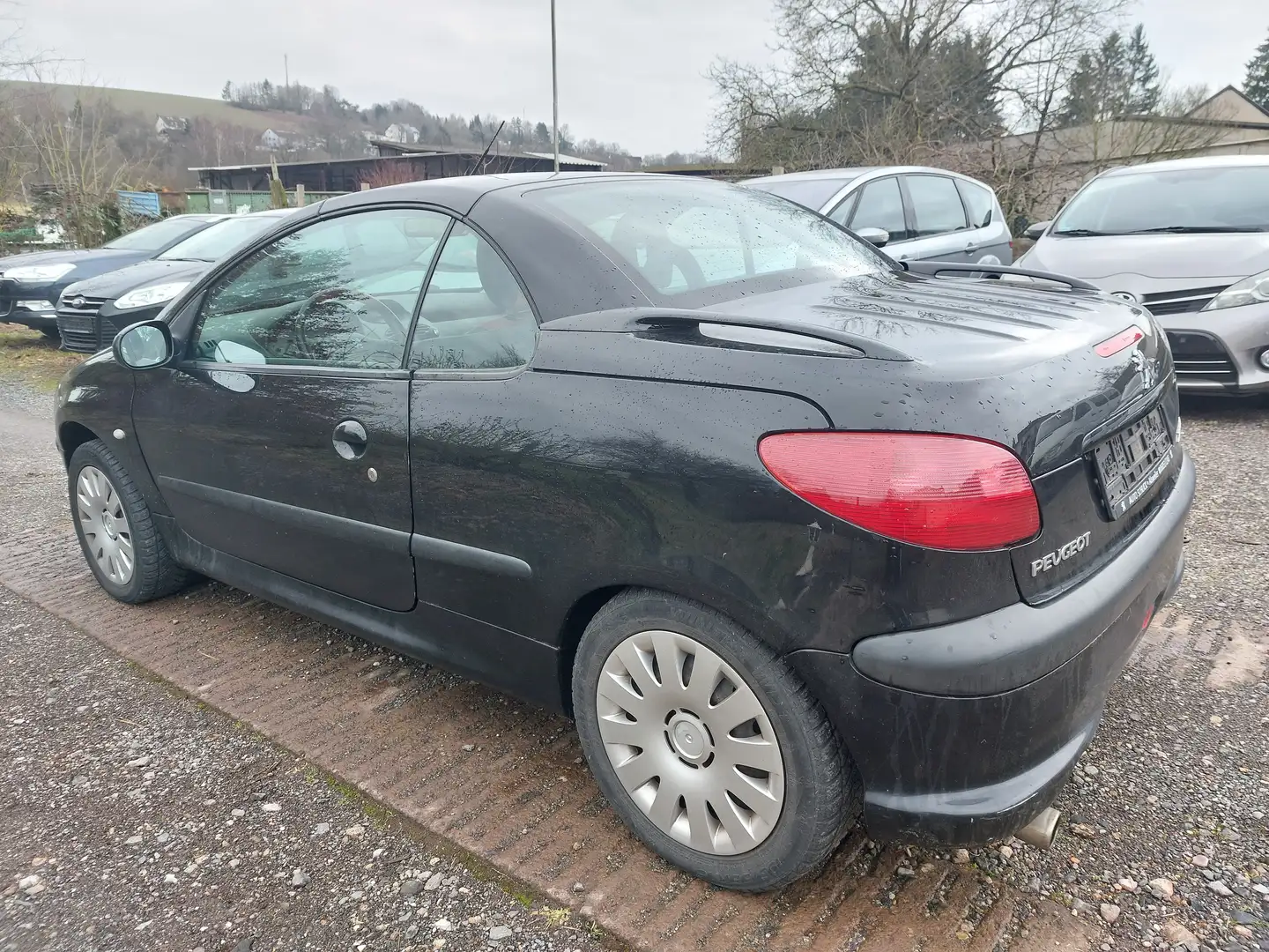 Peugeot 206 206 CC 135 Platinum ALÜ,LEDER,KLIMATRONIK Schwarz - 2