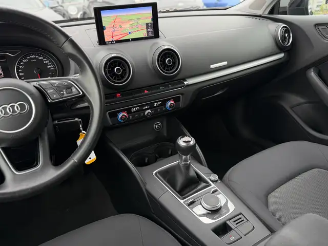 Audi A3 view 14
