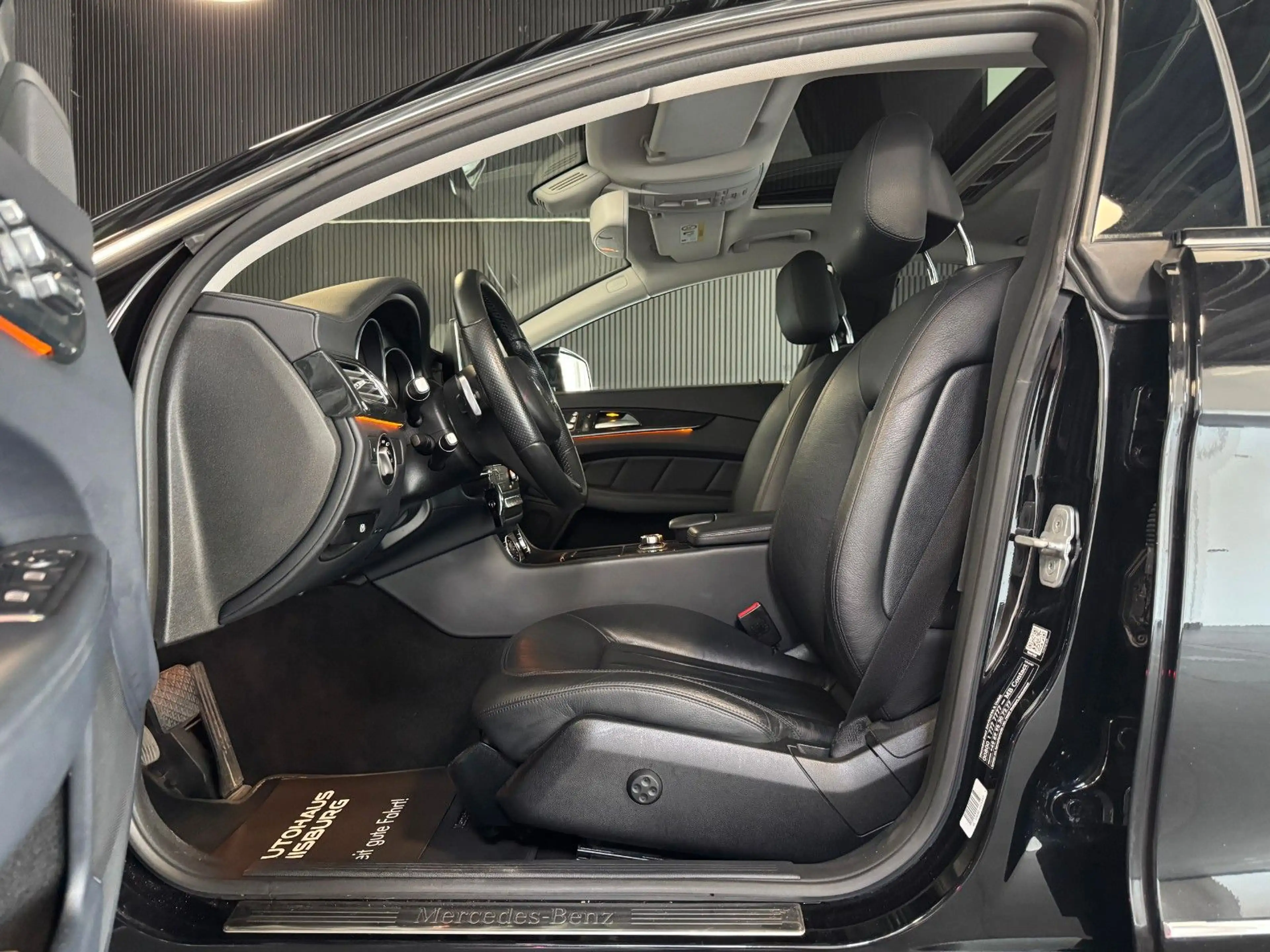 Mercedes-Benz CLS 350 d BlueTec 4Matic/Kamera+Schiebedach — photo 10