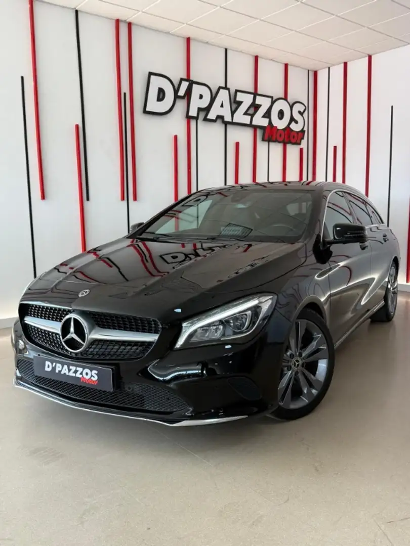 Mercedes-Benz CLA 200 Shooting Brake 200d 7G-DCT Zwart - 1