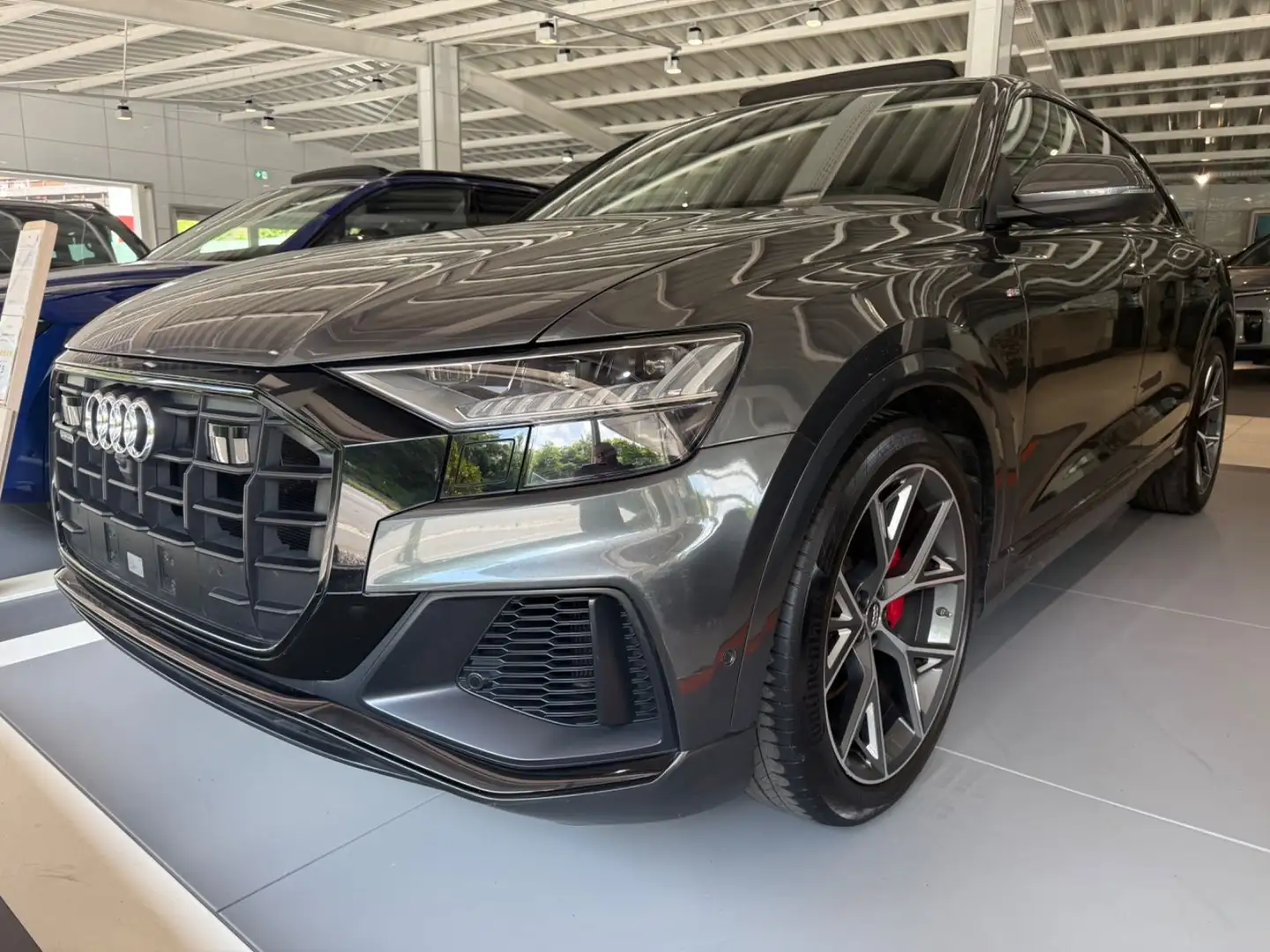Audi Q8 50 TDI Q/PANO/STDHZG/SFTCLS/ALLRADLENK/RAUTE Grau - 1