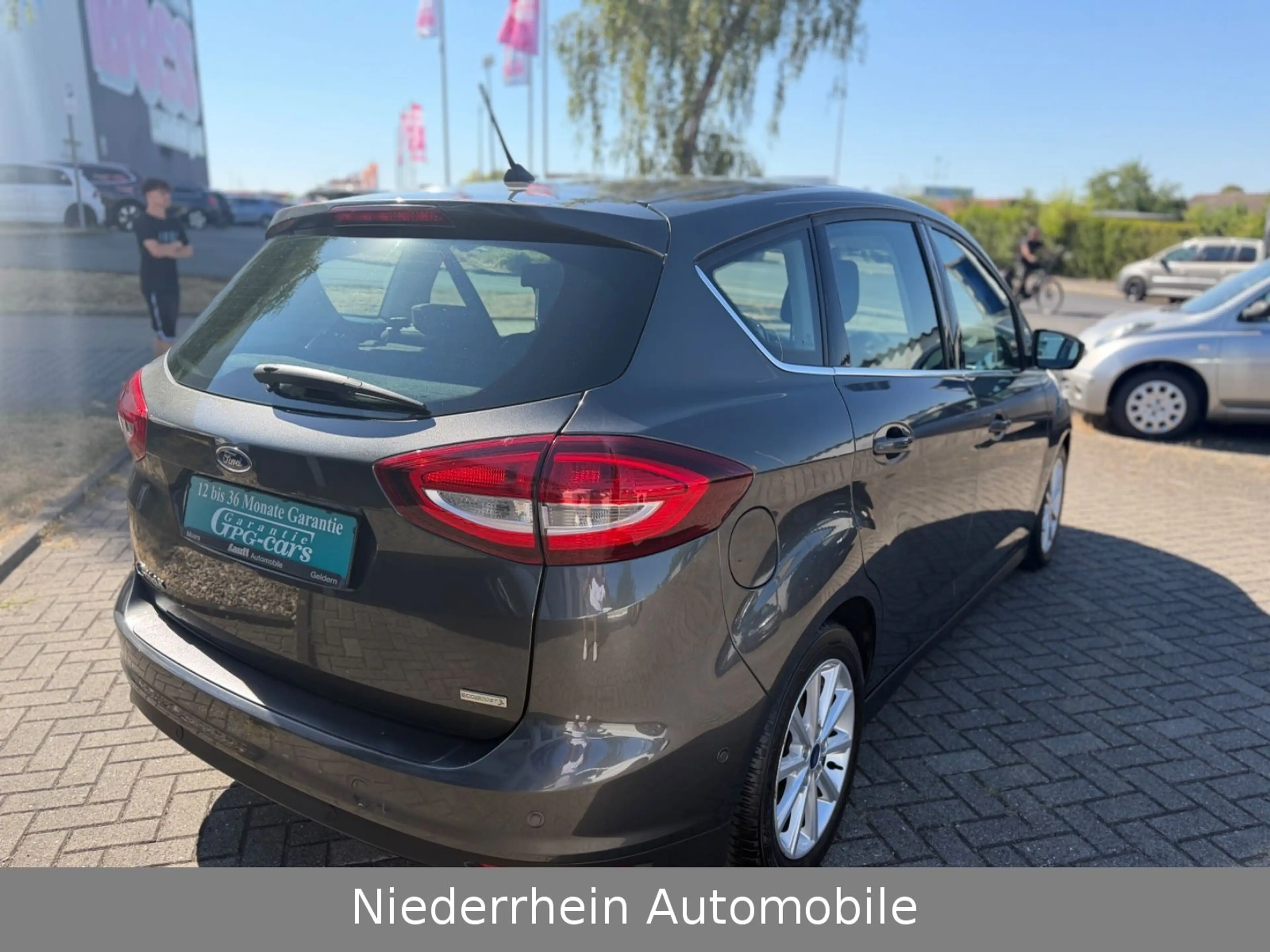 Ford C-Max C-MAX Titanium Automatik+Navi+Sitzheizung+PDC — photo 11