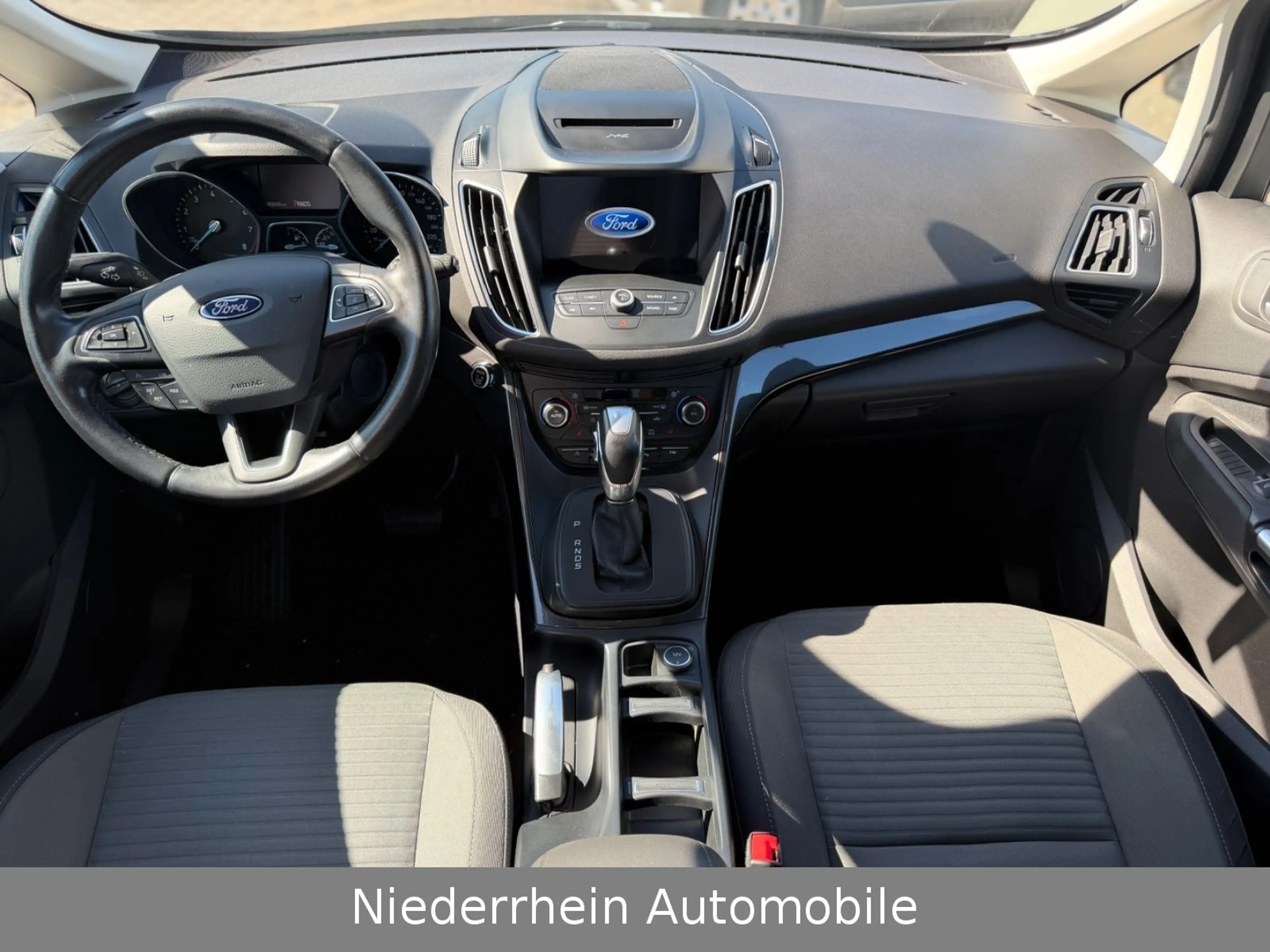Ford C-Max C-MAX Titanium Automatik+Navi+Sitzheizung+PDC — photo 3