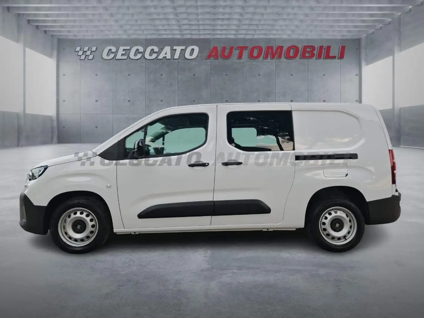 Fiat Doblò Doblo van crew cab 1.5 bluehdi 130cv AT8 Blanco - 2