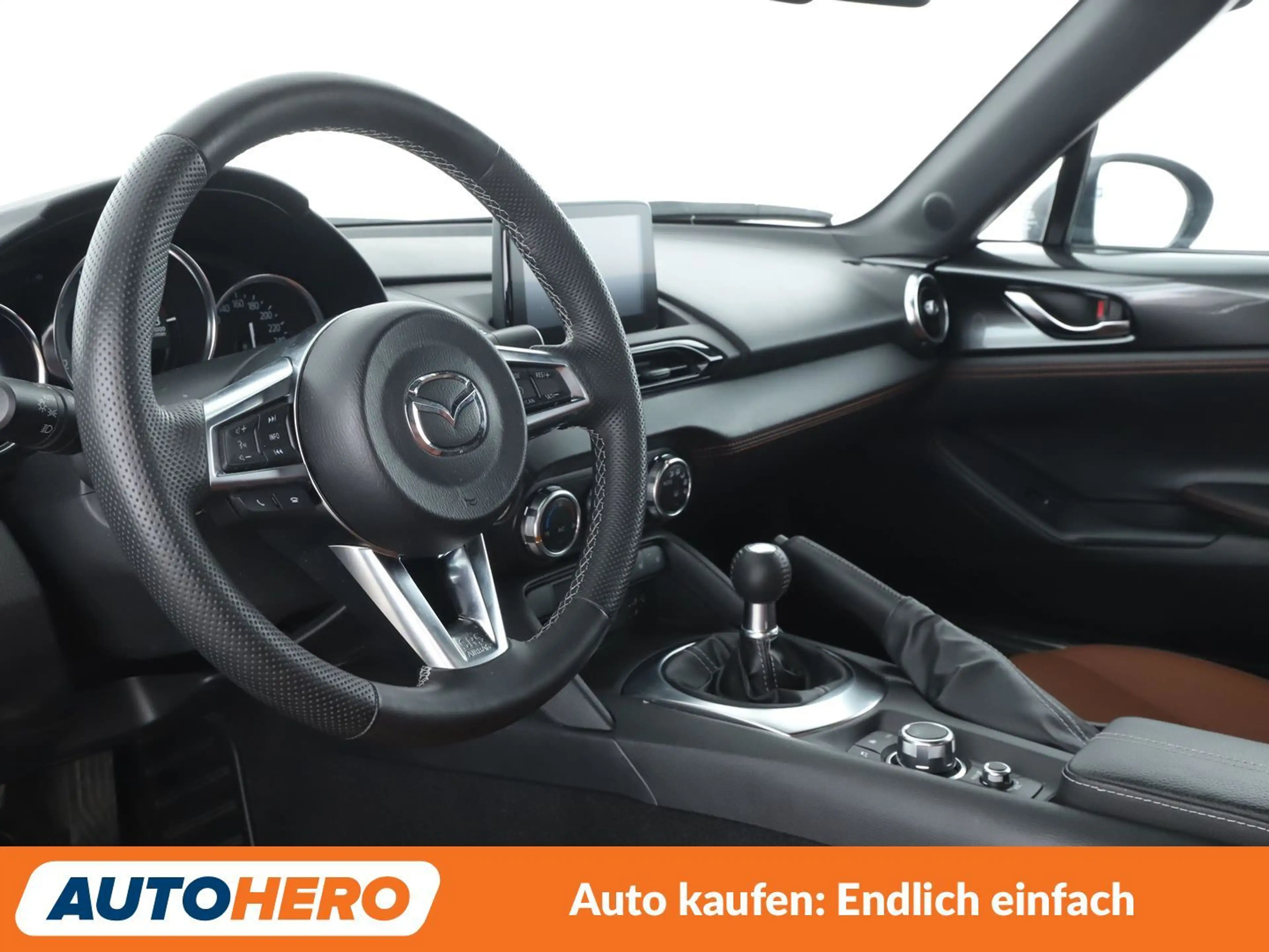 Mazda MX-5 2.0 Skyactiv-G Kazari — photo 11