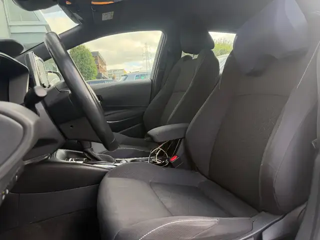 Toyota Corolla view 9