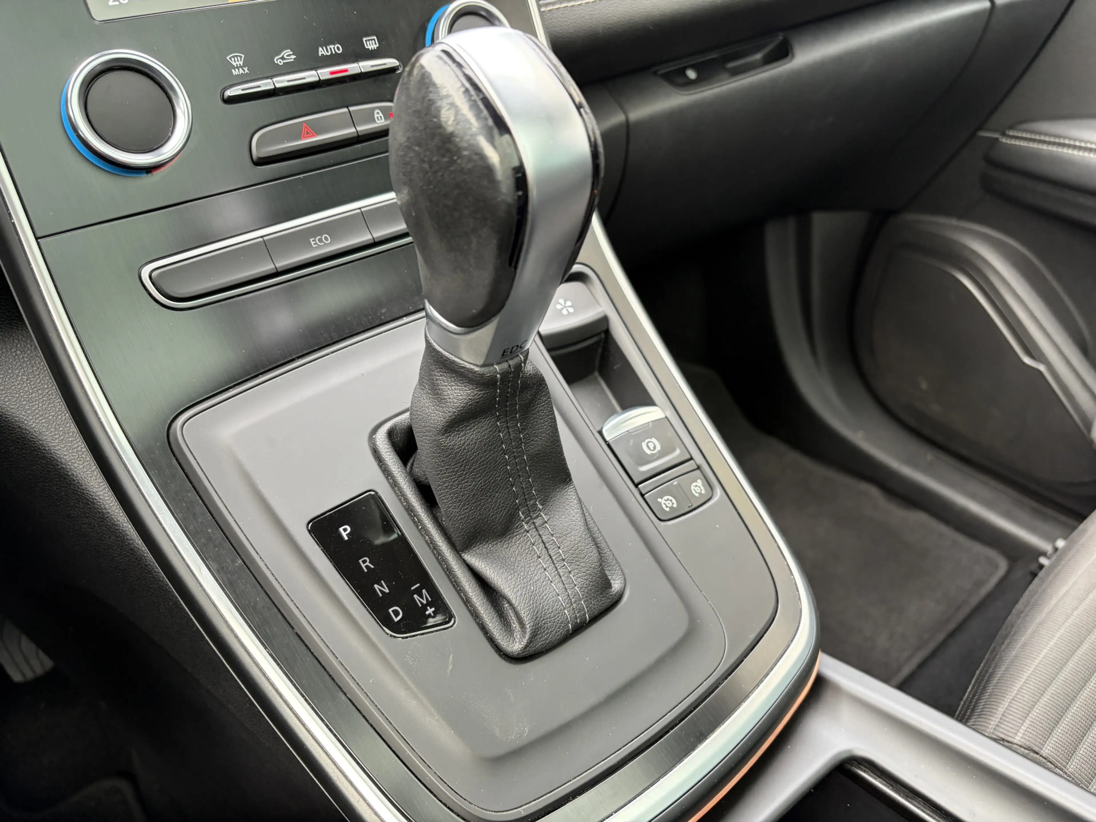 Renault Grand Scenic 1.3 Intens 7 persoons * Automaat * Trekhaak * Pano — photo 10
