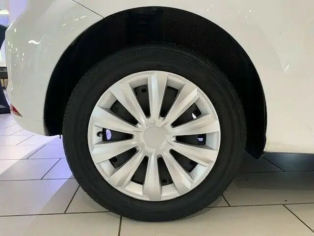 Volkswagen Polo view 5