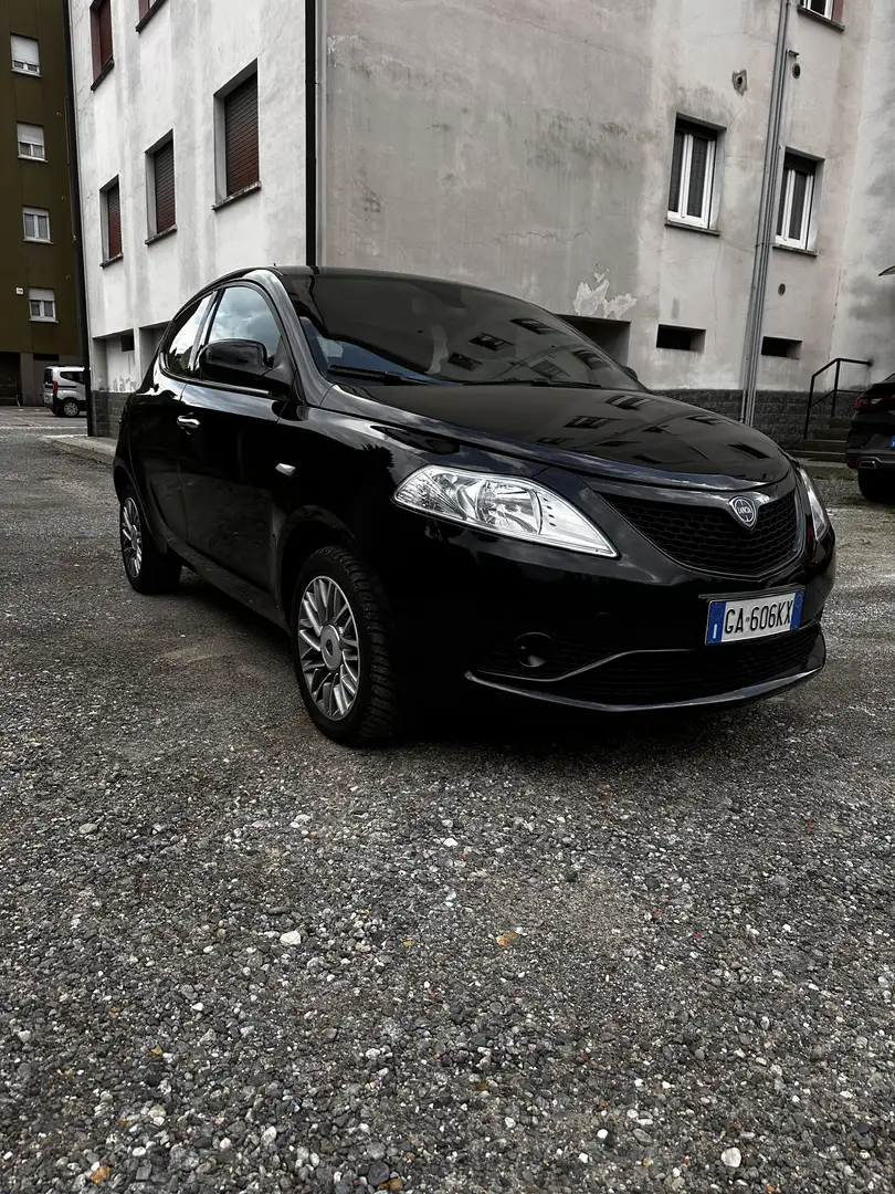 Lancia Ypsilon - 2