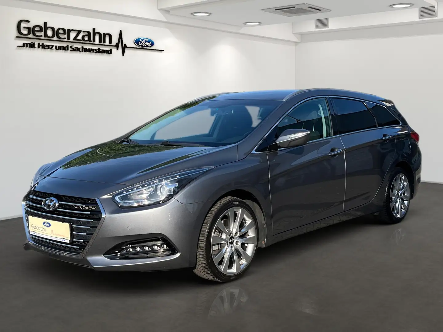 Hyundai i40 2.0 GDI Aut. 2.0 GDI EU6/R.Kamera/Winter-Pkt./Navi Argintiu - 1