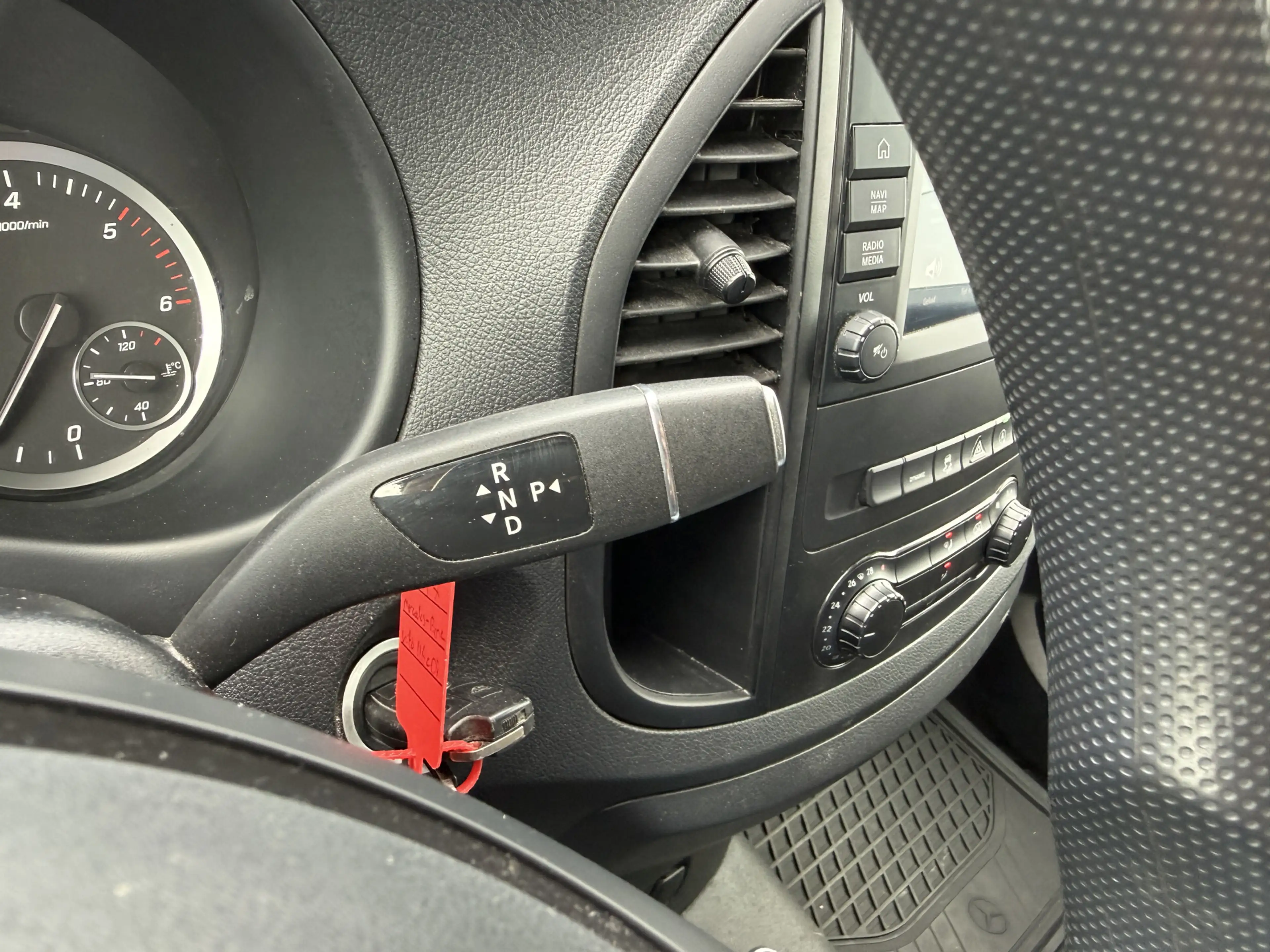 Mercedes-Benz Vito 116 1.9 CDI Automaat L3 XL Climate Control Cruise — photo 29