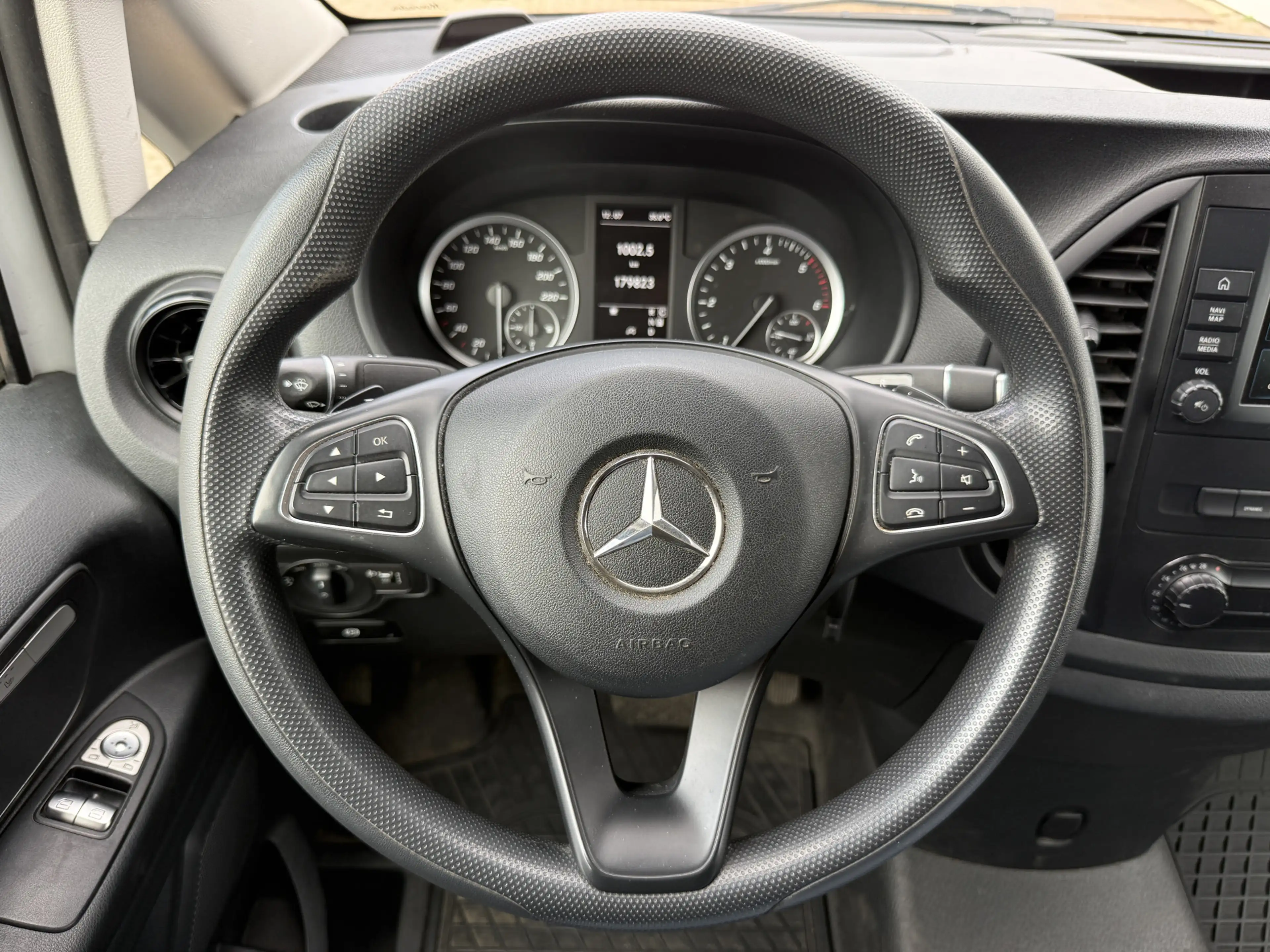 Mercedes-Benz Vito 116 1.9 CDI Automaat L3 XL Climate Control Cruise — photo 25
