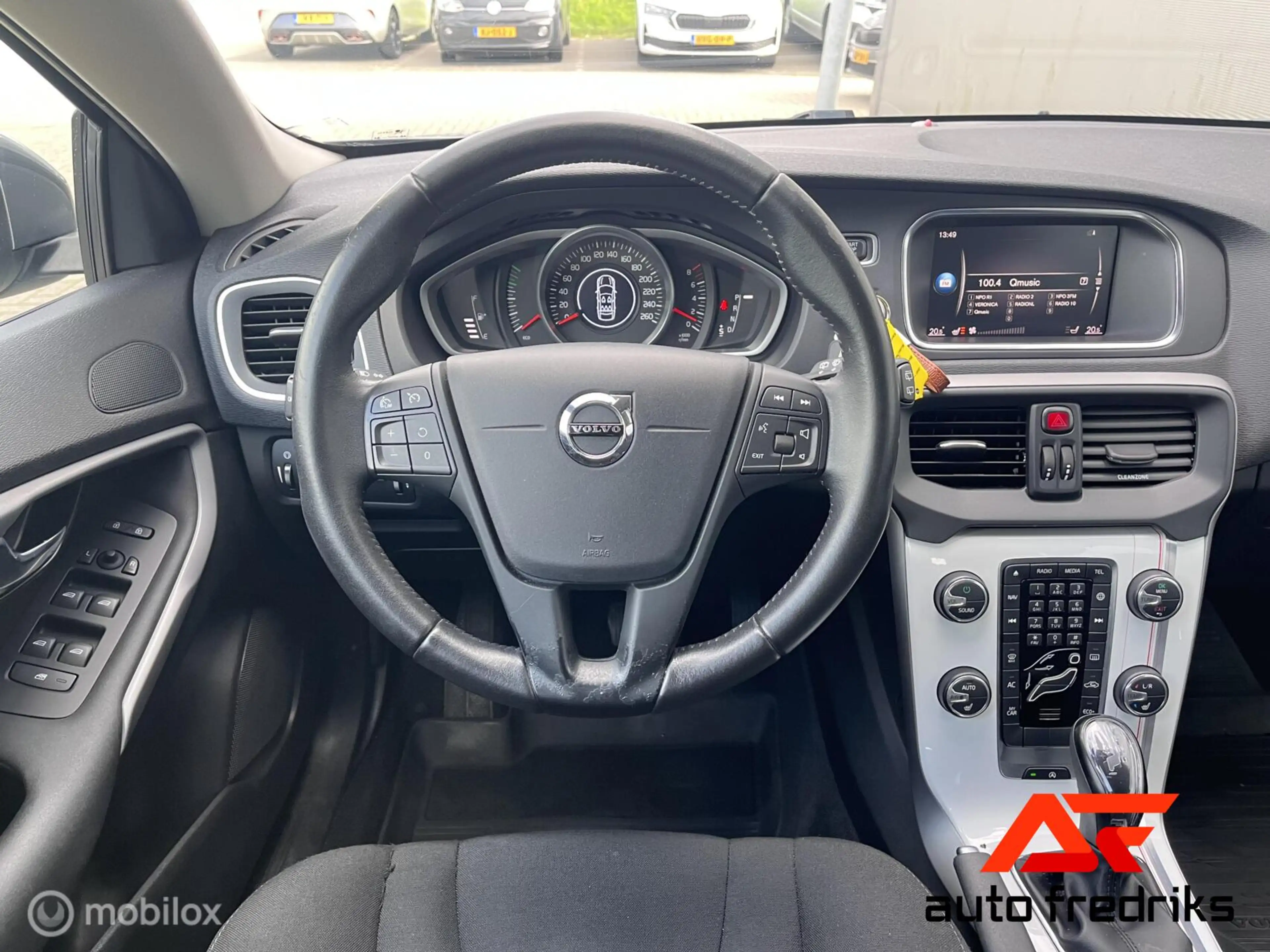 Volvo V40 1.5 T3 Nordic+ | Stoelverwarming | Automaat | — photo 3