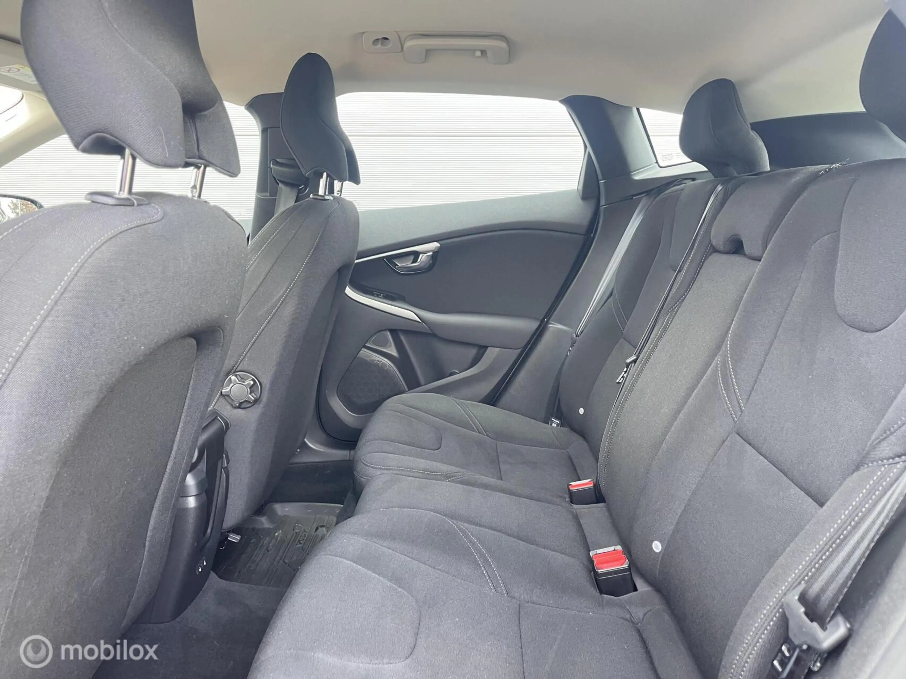 Volvo V40 1.5 T3 Nordic+ | Stoelverwarming | Automaat | — photo 13