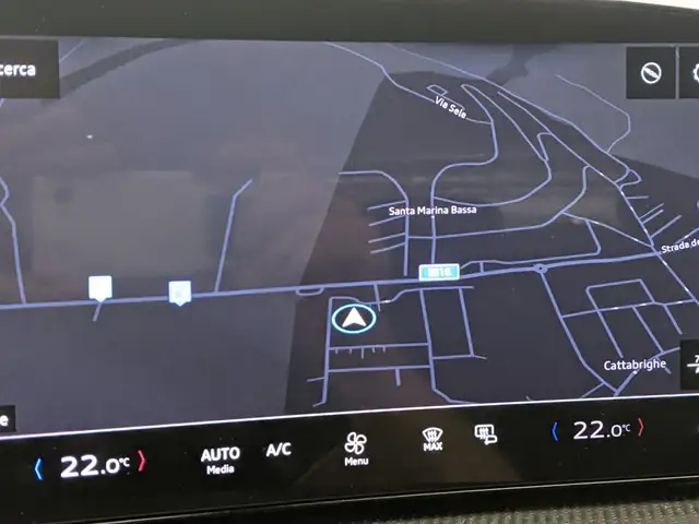 Audi Q5 view 11