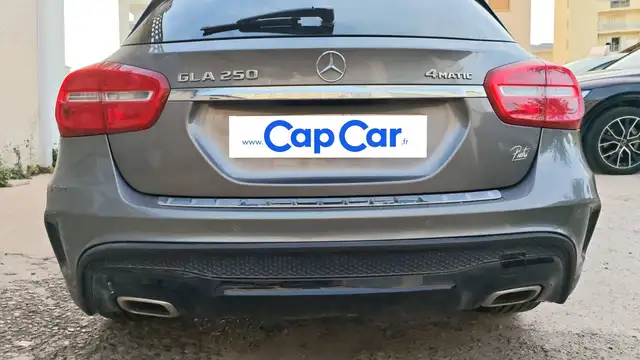 Mercedes-Benz Gla view 21