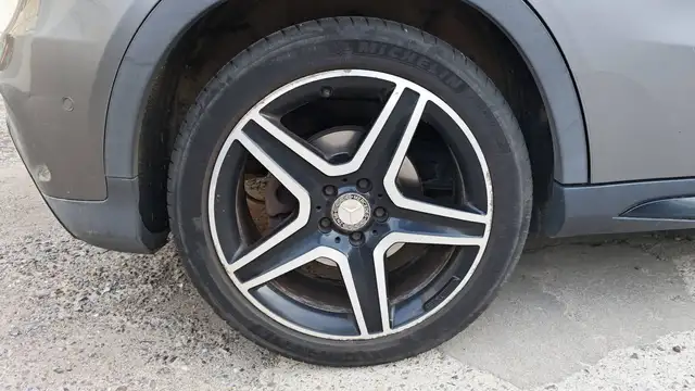 Mercedes-Benz Gla view 16