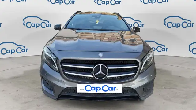Mercedes-Benz Gla view 5
