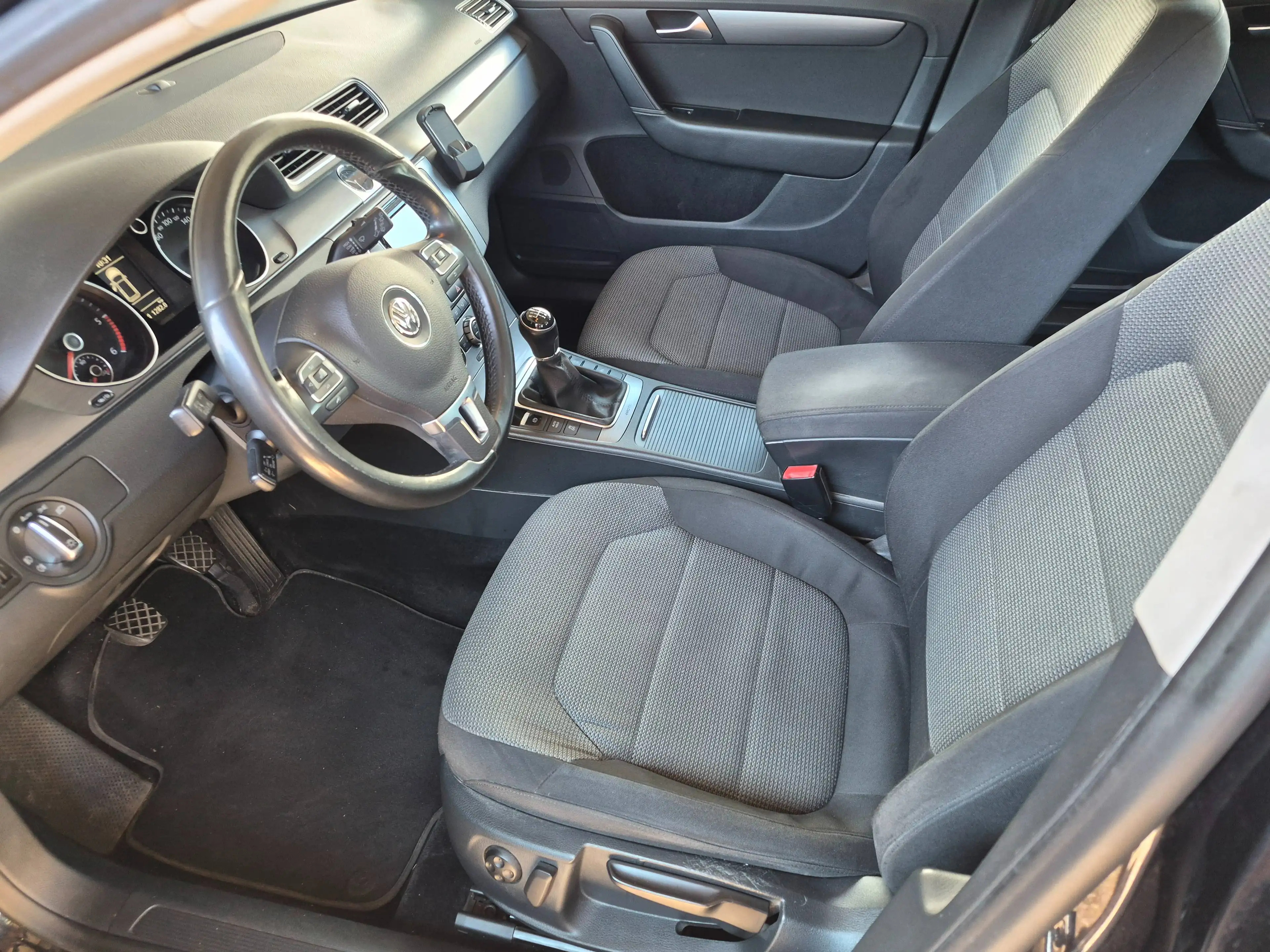 Volkswagen Passat Variant Comfortline 4Motion BMT — photo 7