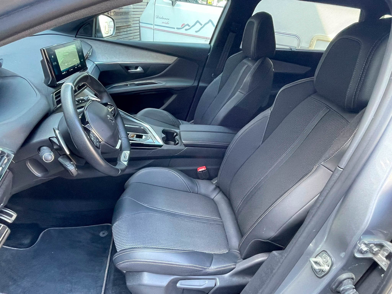 Peugeot 5008 GT Aut. 7Sitzer Navi virtl CarPlay Kamera DAB — photo 10