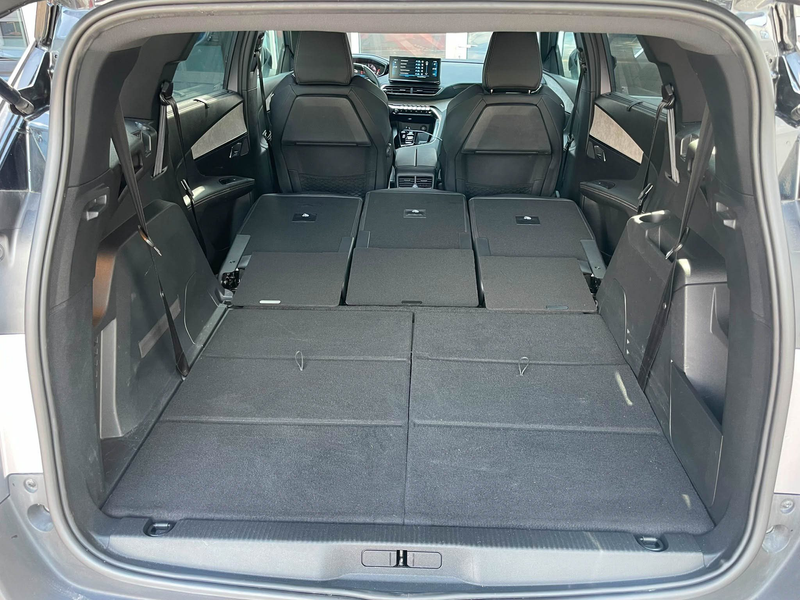 Peugeot 5008 GT Aut. 7Sitzer Navi virtl CarPlay Kamera DAB — photo 15