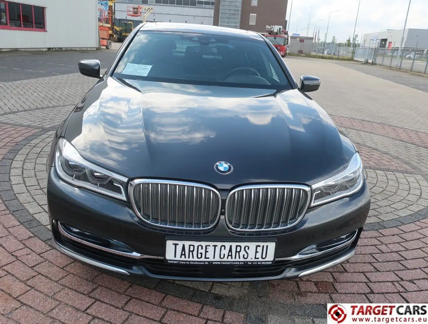 BMW 750 750D Grijs - 2