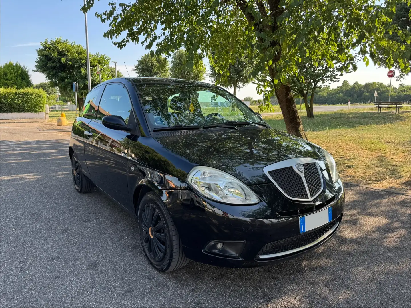 Lancia Ypsilon 1.2 8v Versus NEOPATENTATI ! - 1