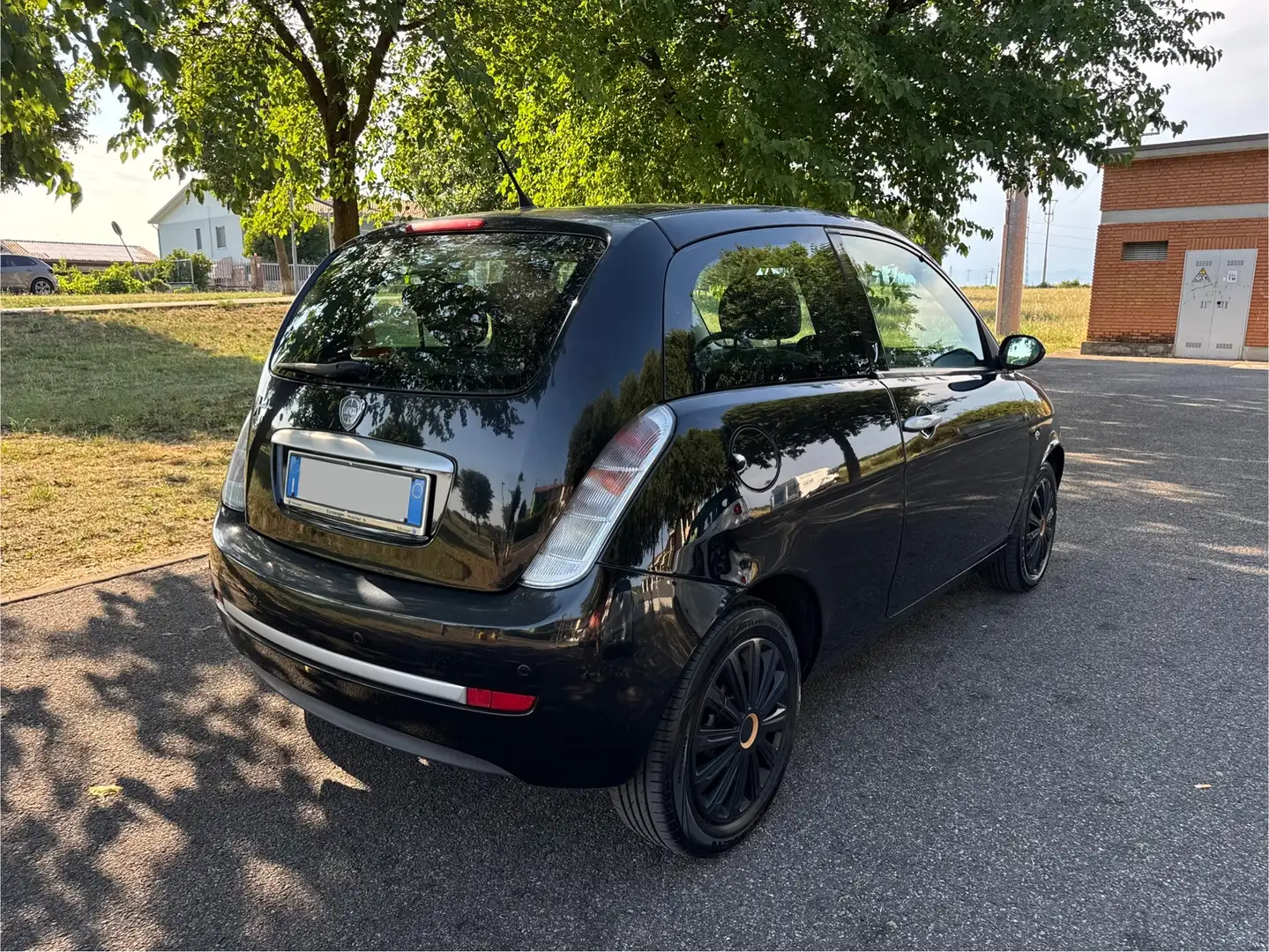 Lancia Ypsilon 1.2 8v Versus NEOPATENTATI ! - 2