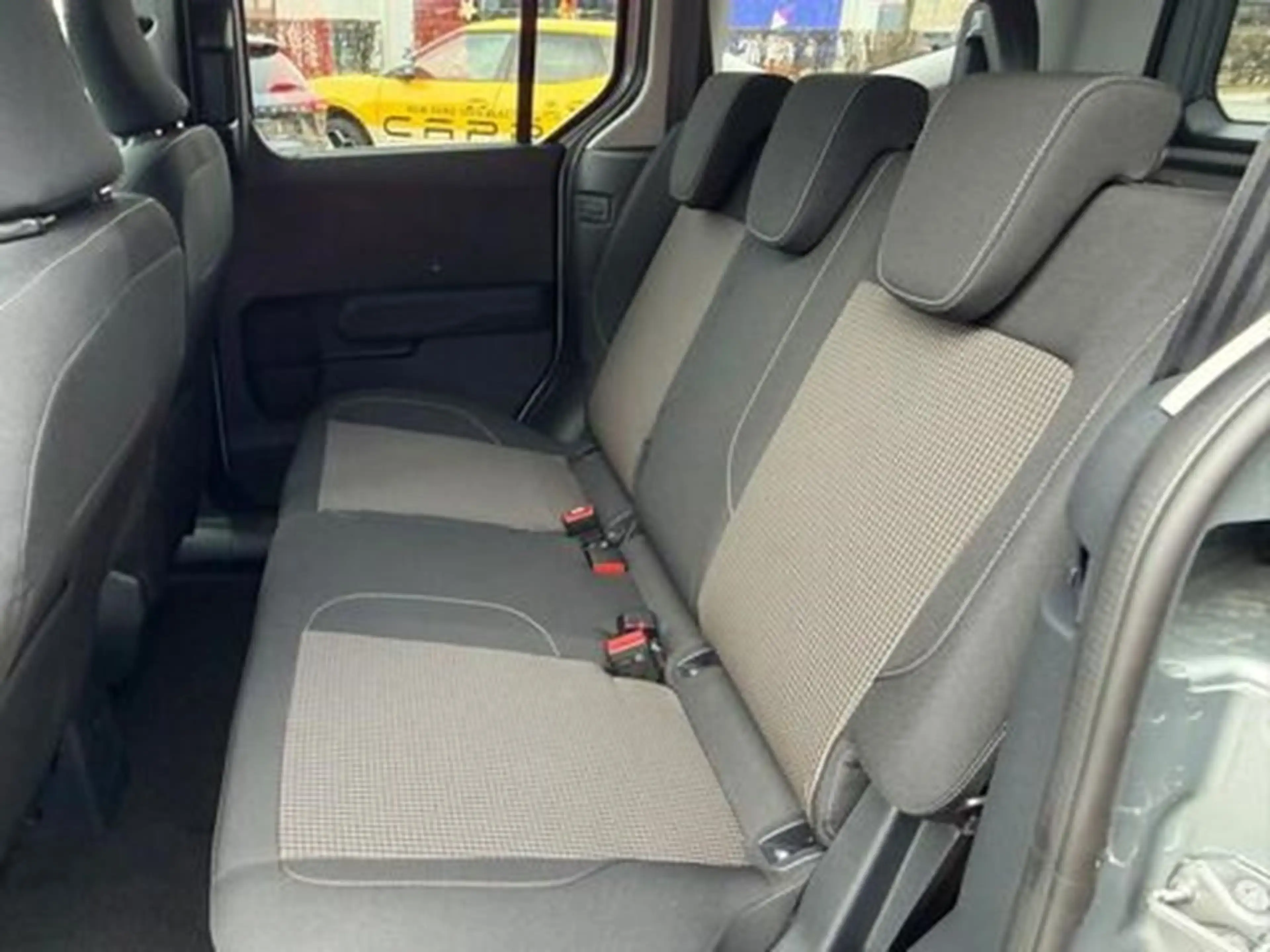 Ford Courier E- Trend — photo 13