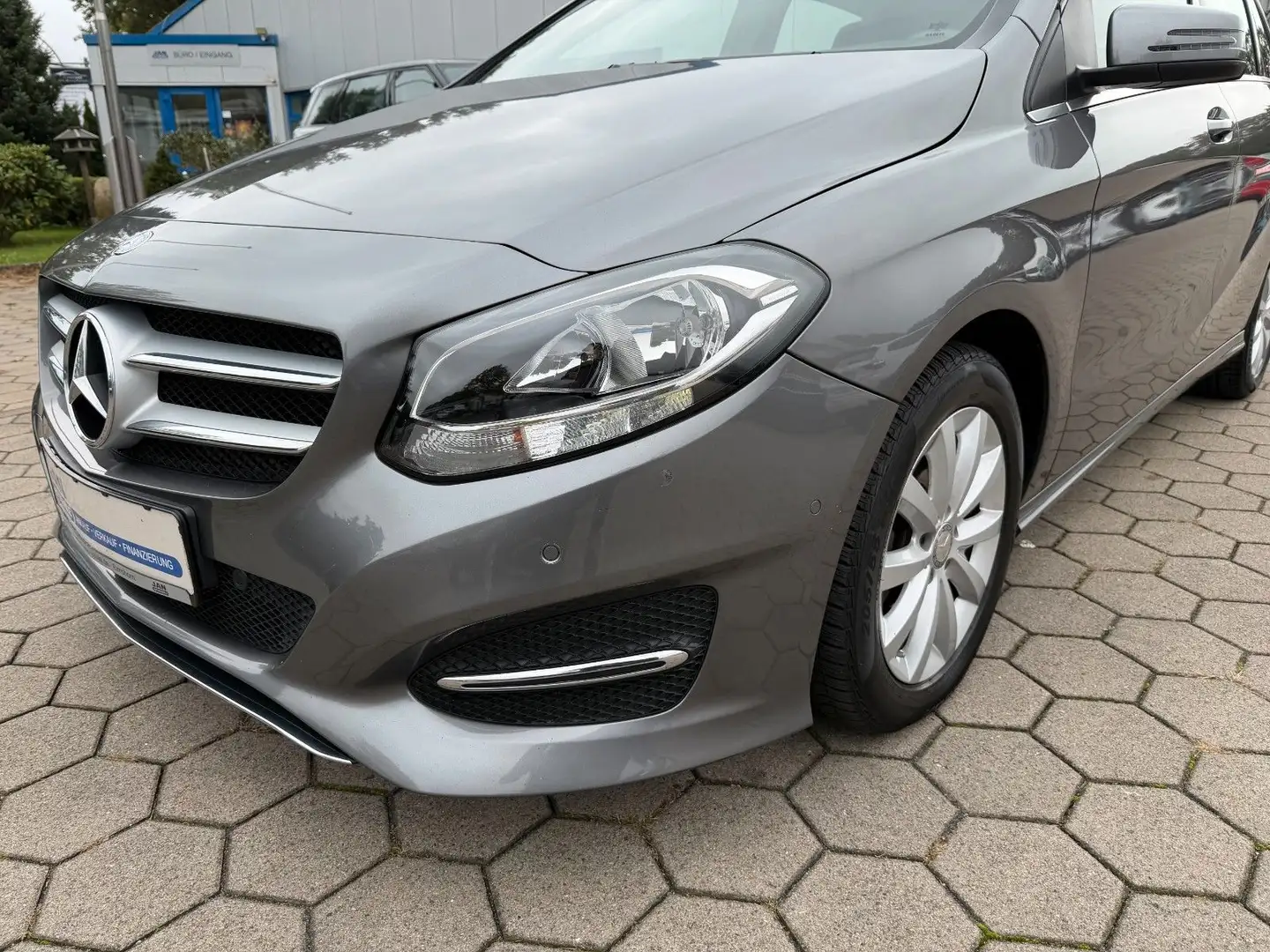 Mercedes-Benz B 200 CDI  LED AHK PDC SHZ S-Heft Grau - 2