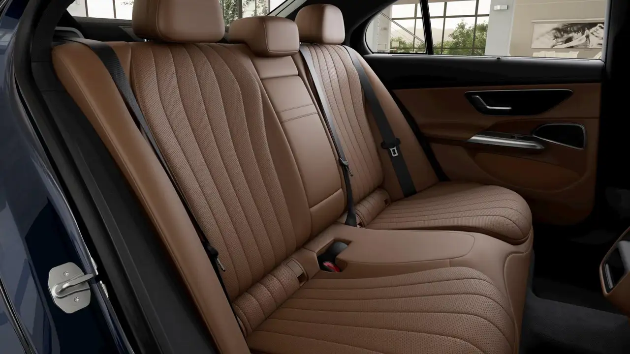 Mercedes-Benz E 220 d Mild hybrid 4Matic Exclusive Premium 6