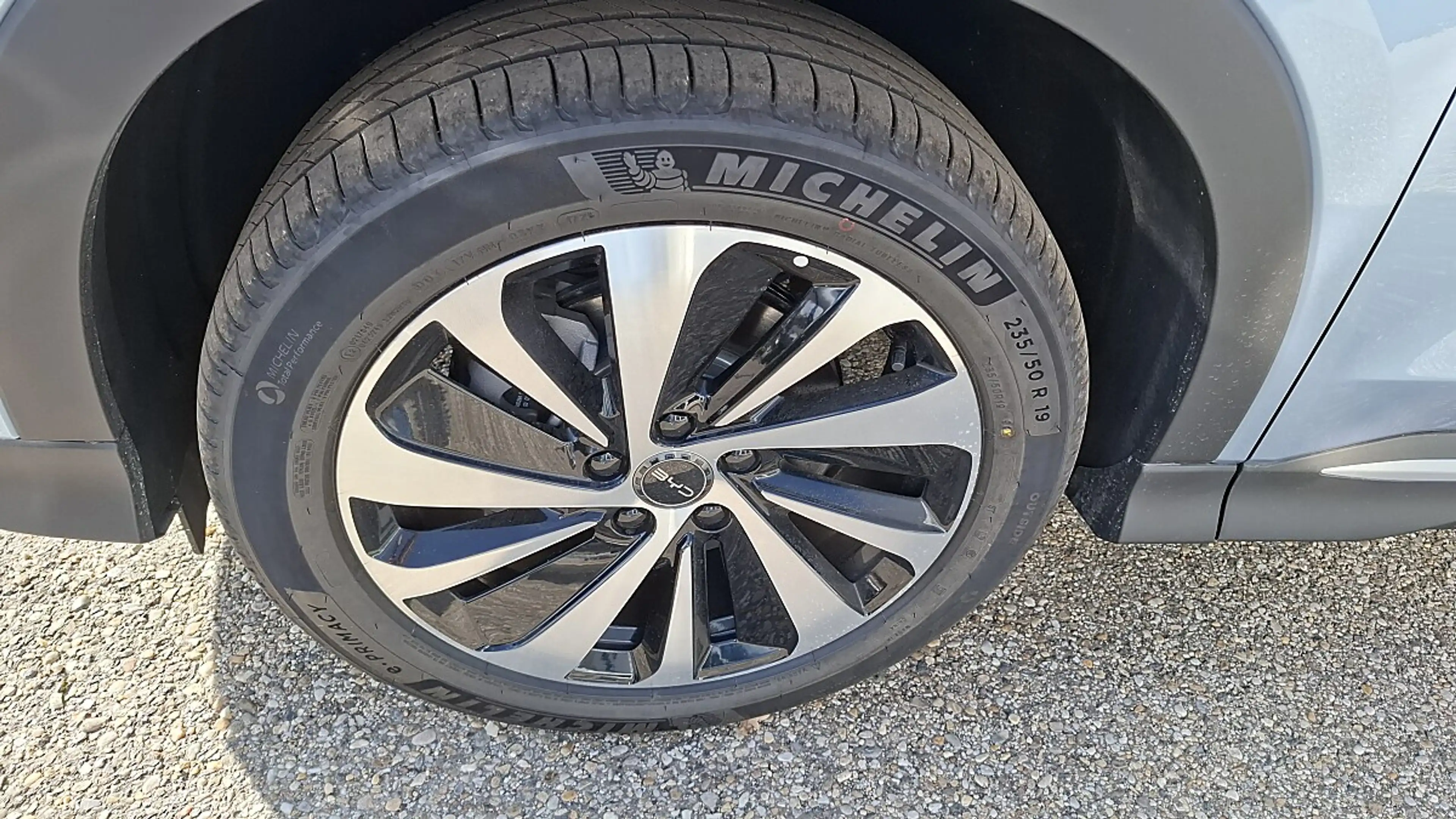 BYD Seal U DM-i PHEV 26,6kWh AWD Design Österreich Paket — photo 6