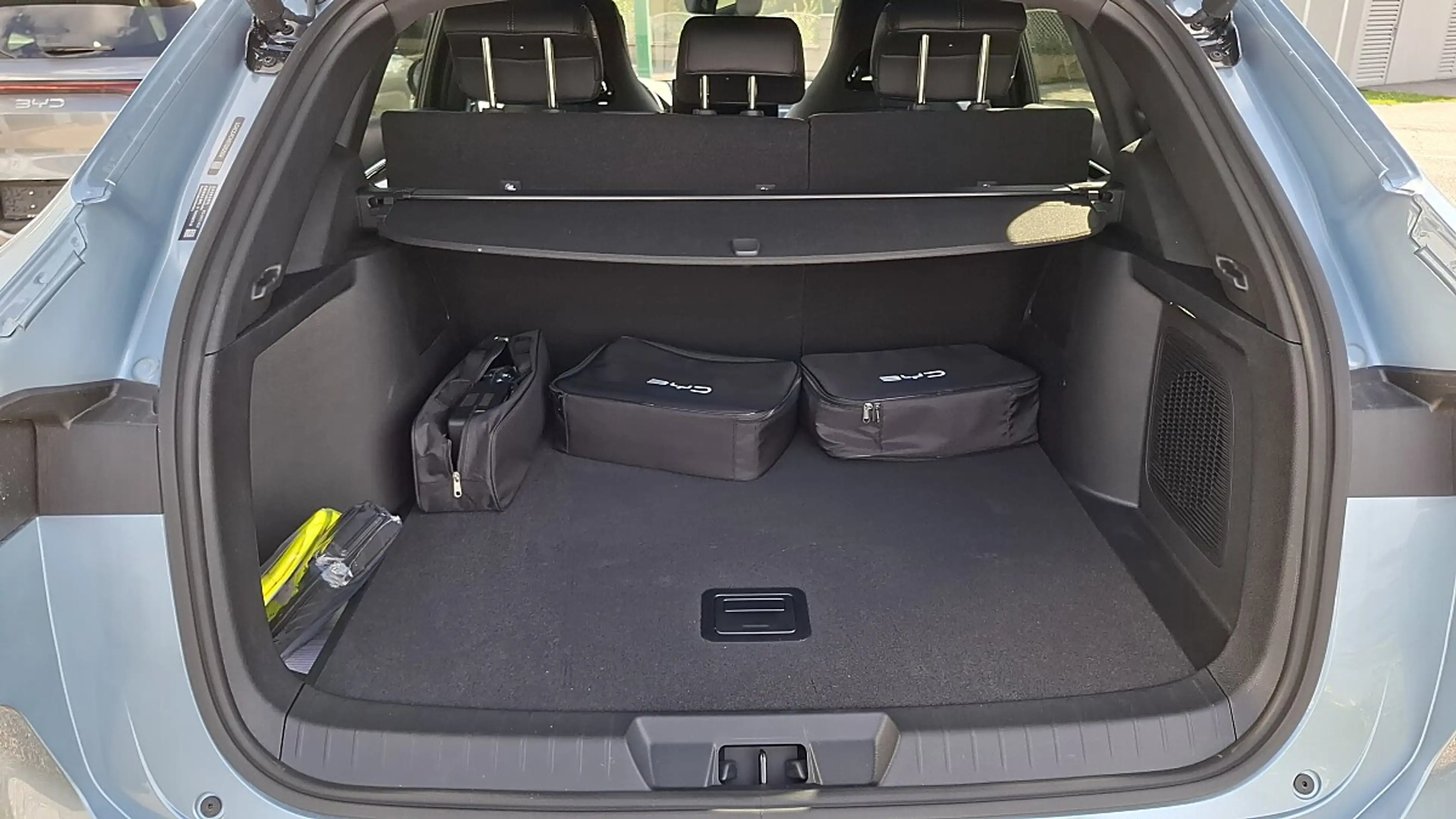 BYD Seal U DM-i PHEV 26,6kWh AWD Design Österreich Paket — photo 10