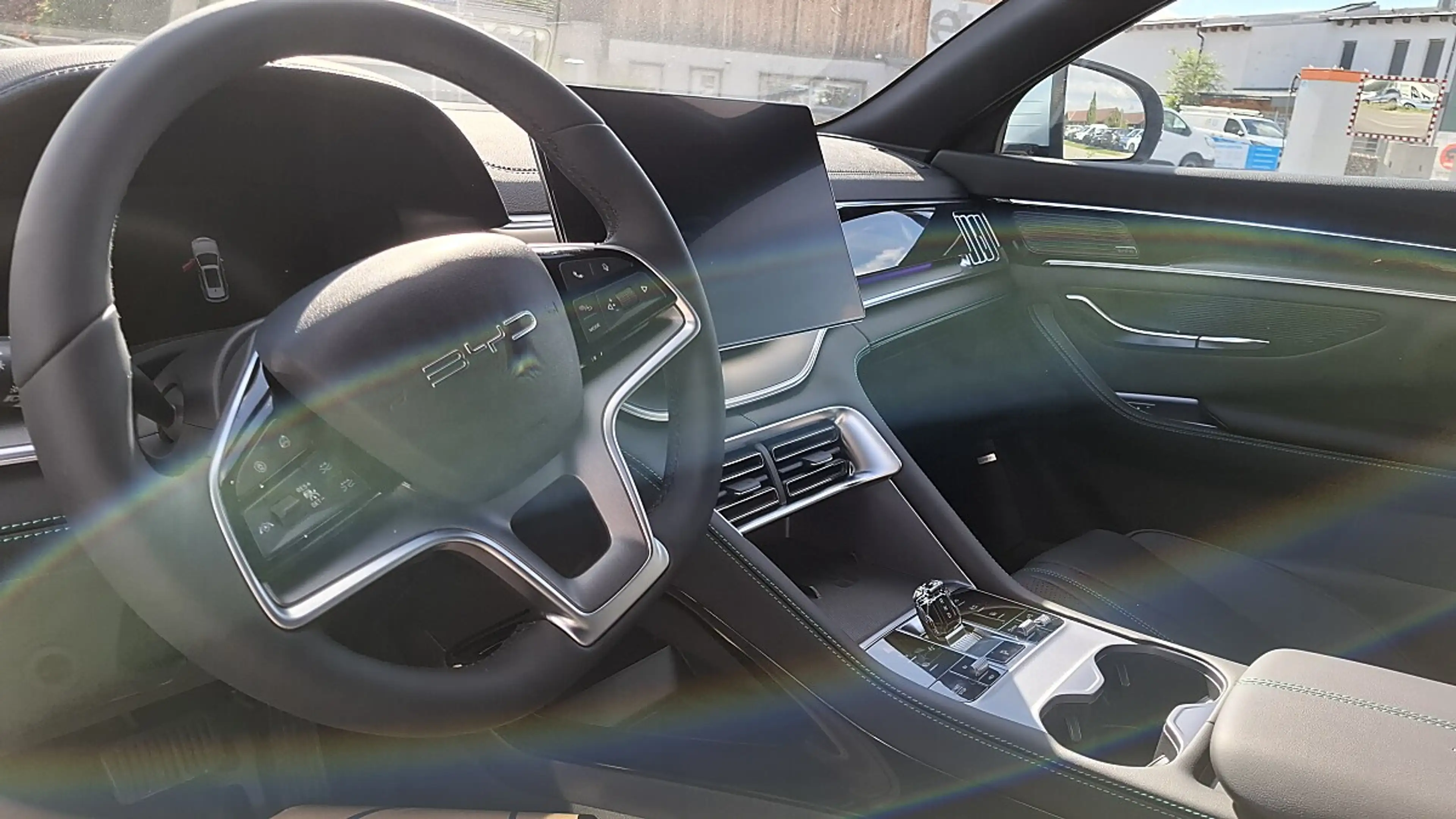 BYD Seal U DM-i PHEV 26,6kWh AWD Design Österreich Paket — photo 7