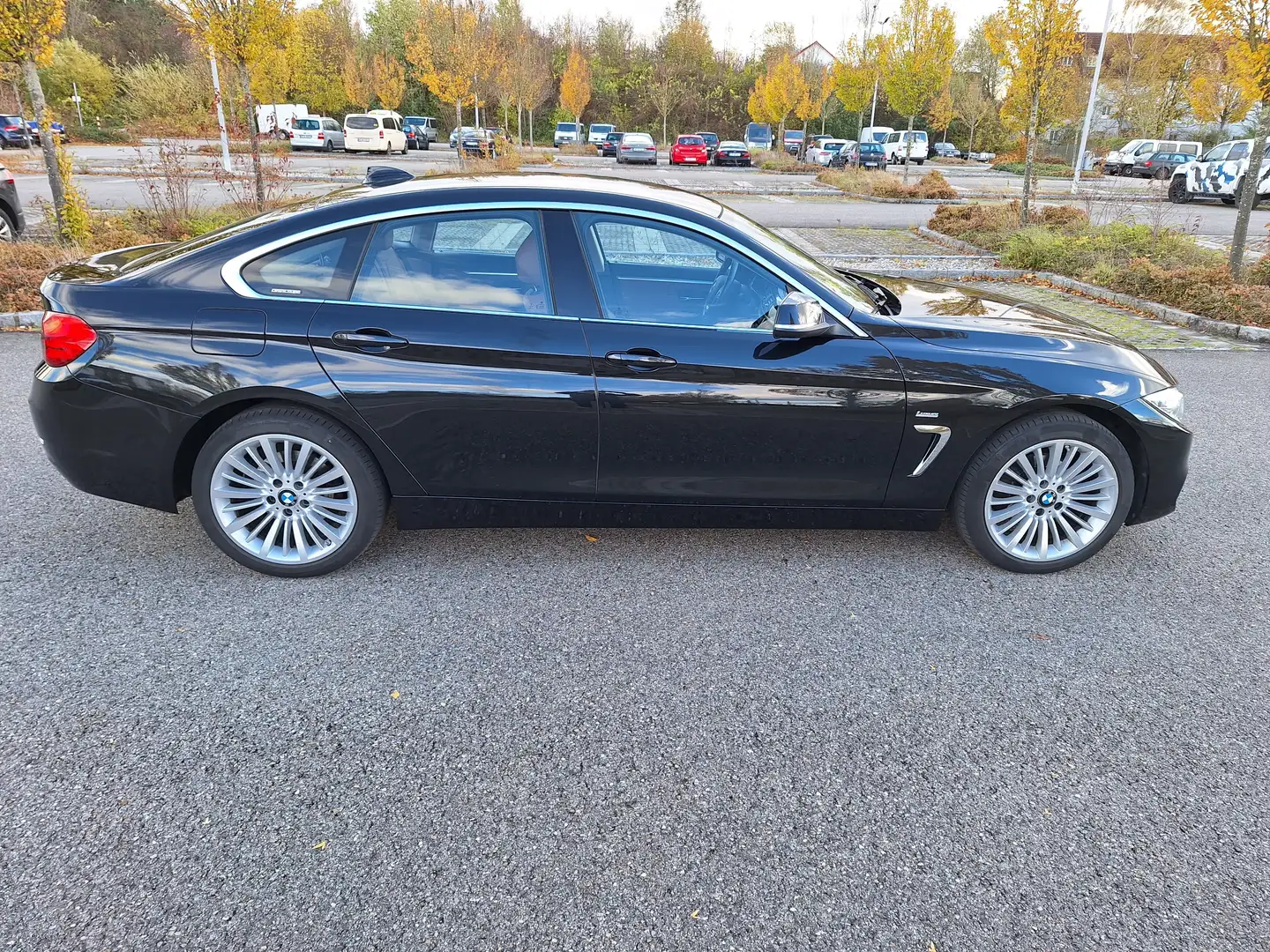 BMW 420 420i Gran Coupe xDrive Luxury Line, Navi, Tempomat Schwarz - 1