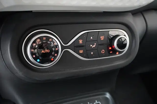 Renault Twingo view 30