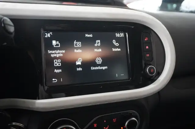 Renault Twingo view 27