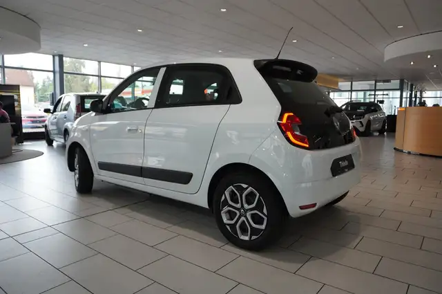 Renault Twingo view 11
