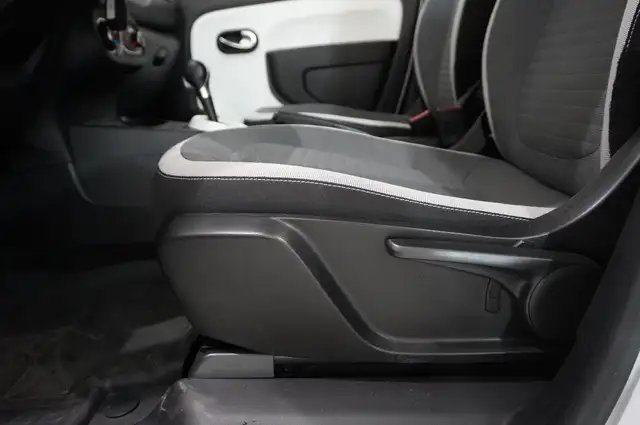 Renault Twingo view 15