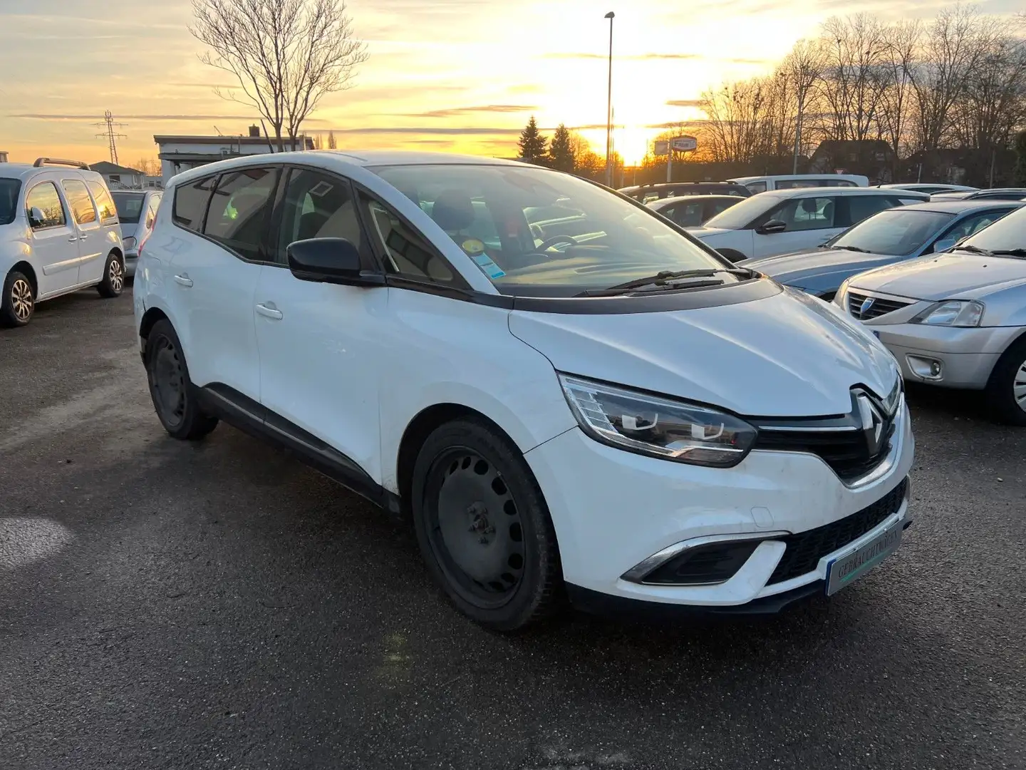 Renault Grand Scenic 1,7 dci *7 SITZE*NAVI* Weiß - 1