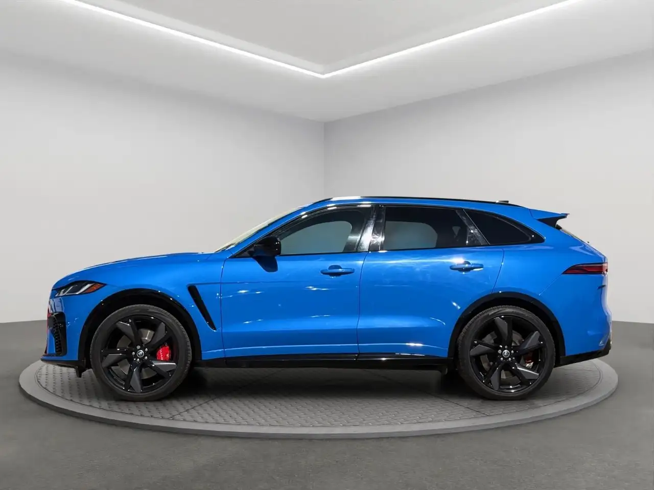 Jaguar F-Pace снимка Jaguar F-Pace