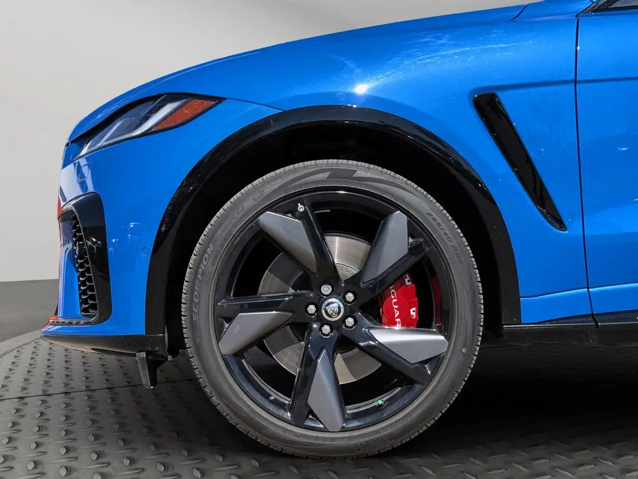 Jaguar F-Pace снимка Jaguar F-Pace