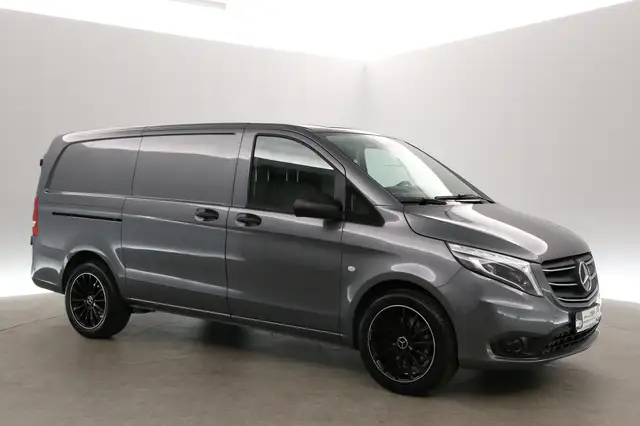 Mercedes-Benz Vito view 6