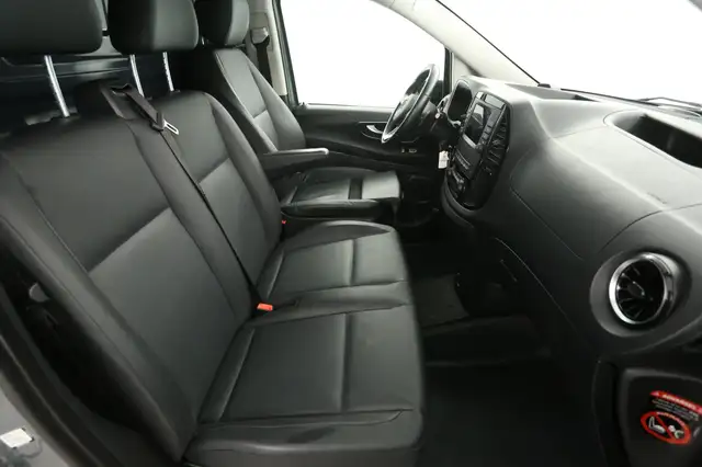 Mercedes-Benz Vito view 10