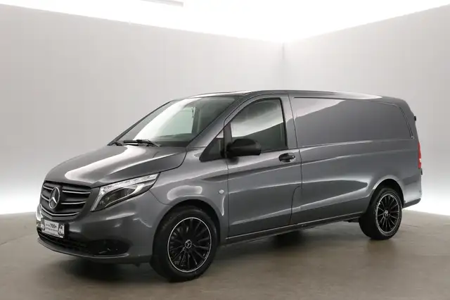Mercedes-Benz Vito view 8