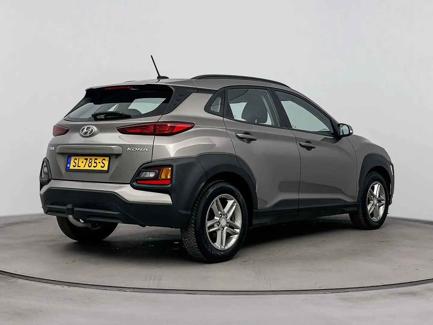 Hyundai KONA 1.0T COMFORT | TREKHAAK | APPLE CAR PLAY & ANDROID Gris - 2