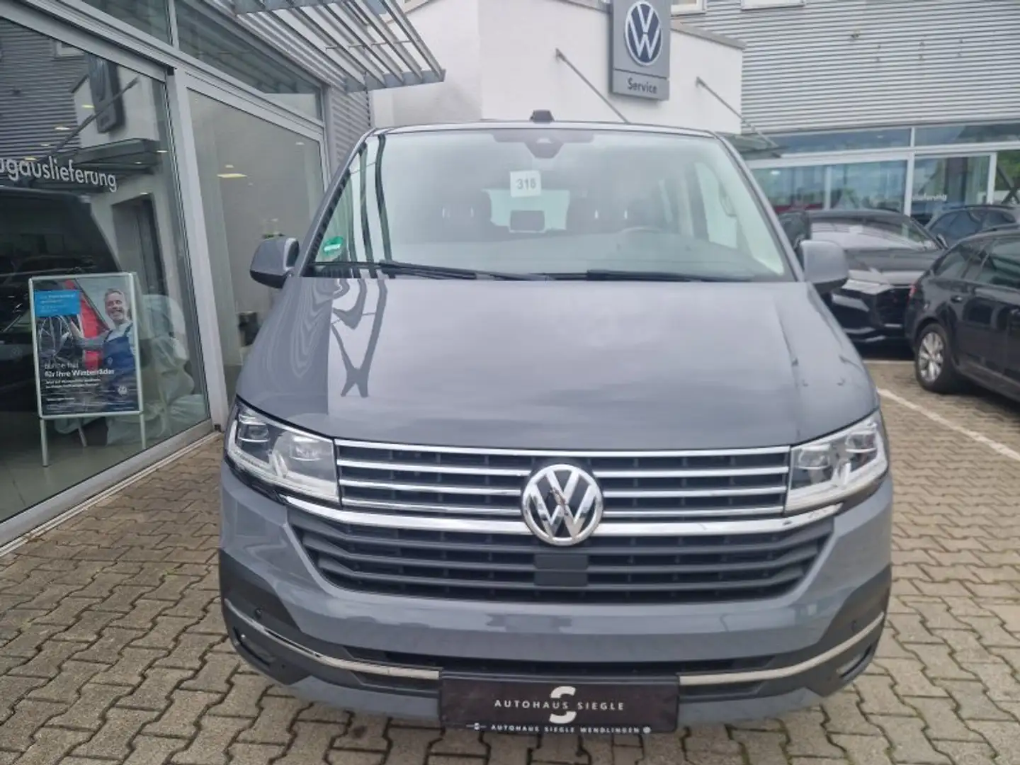 Volkswagen T6.1 Multivan 2.0 TDI Generation Six 7-Sitze DSG Leder Navi LED Grijs - 2